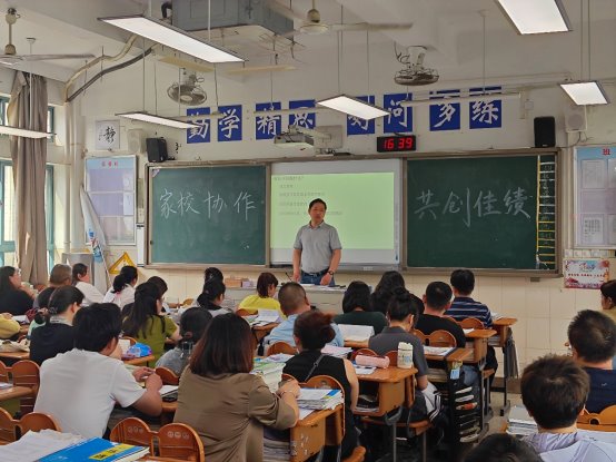 D:\weixinwenjian\WeChat Files\wxid_lwp8lvvg8uo22\FileStorage\Temp\8239f4e09e5bacfeb90579954b7d6a5.jpg
